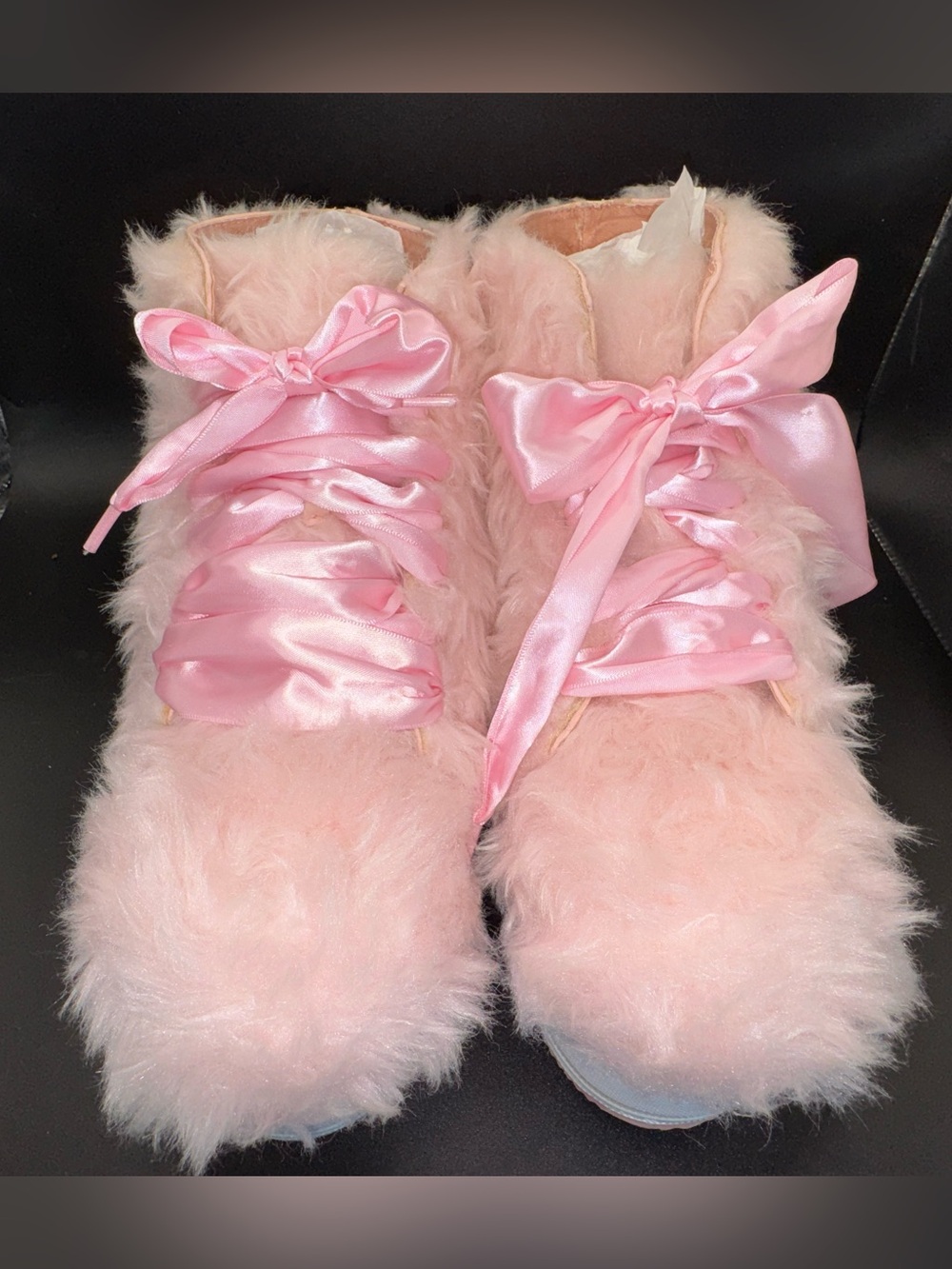 YRU Pink Faux Fur Platform Sneakers Satin Ribbon Laces Kawaii Fairycore WSize 10